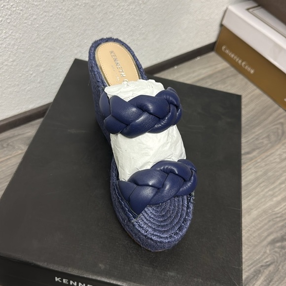 Kenneth Cole Marine Woven Espadrille Sandals - Picture 4 of 6